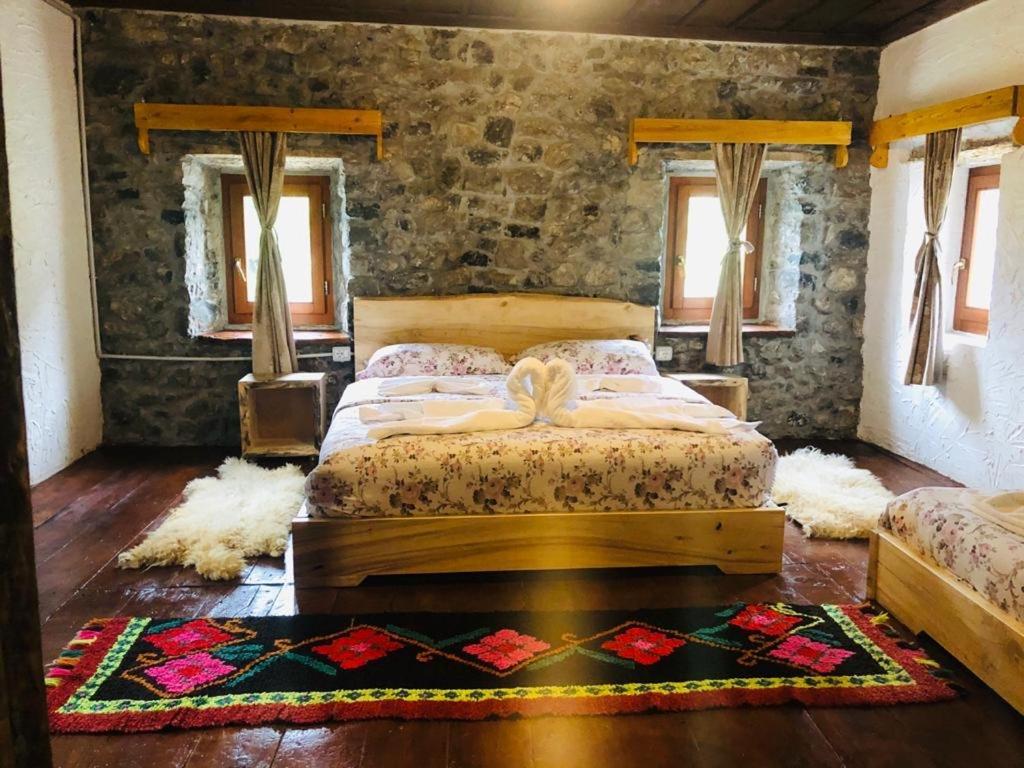 Shpella Guest house Theth