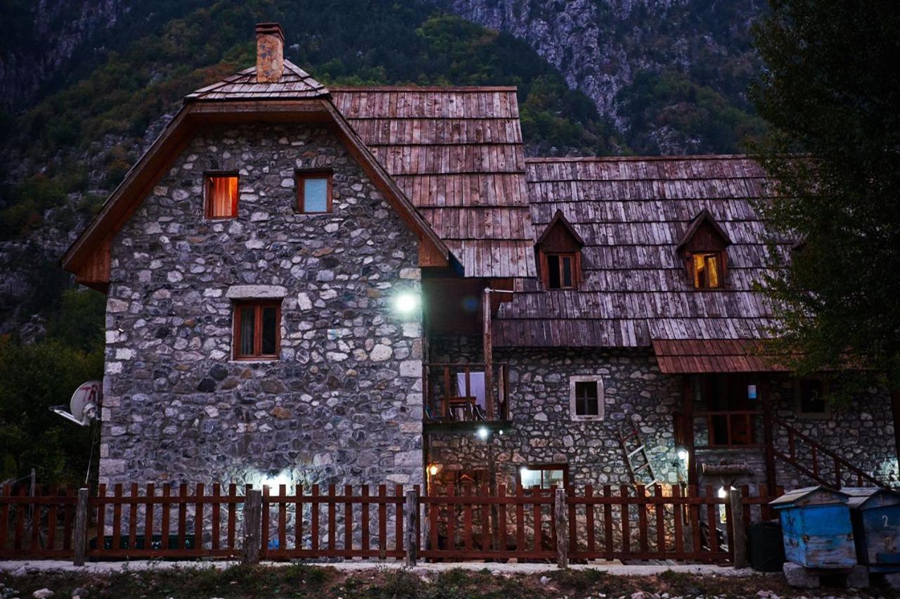 Guest house Shpella Theth